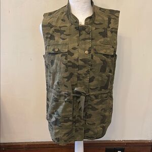 Mud Pie Dean Utility Vest Green Camo Size S New